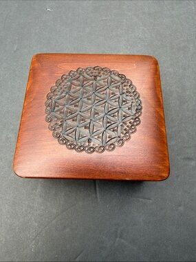 Poland 🇵🇱 Vintage Wooden Jewelry Box with Carved Floral Medallion - Brown